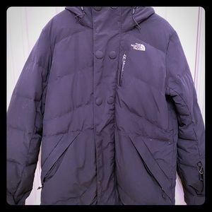 Like New Women’s Black Ski Jacket !!